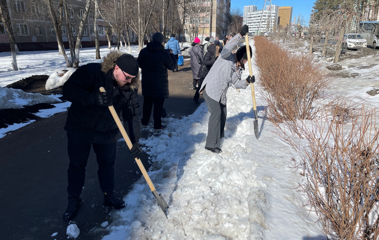 Поворошили настоящее