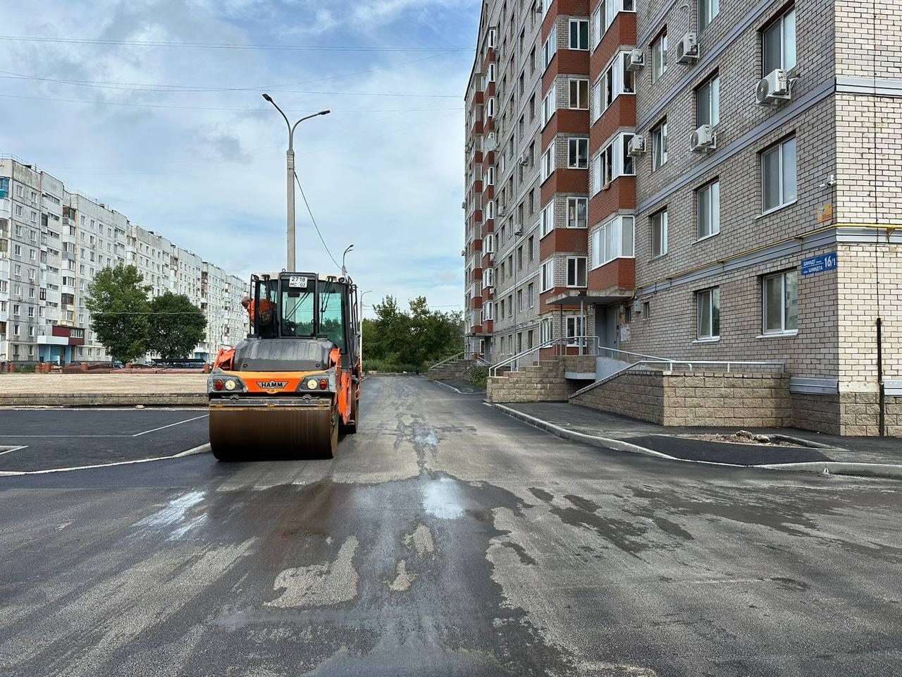 Дворы благоустраиваются