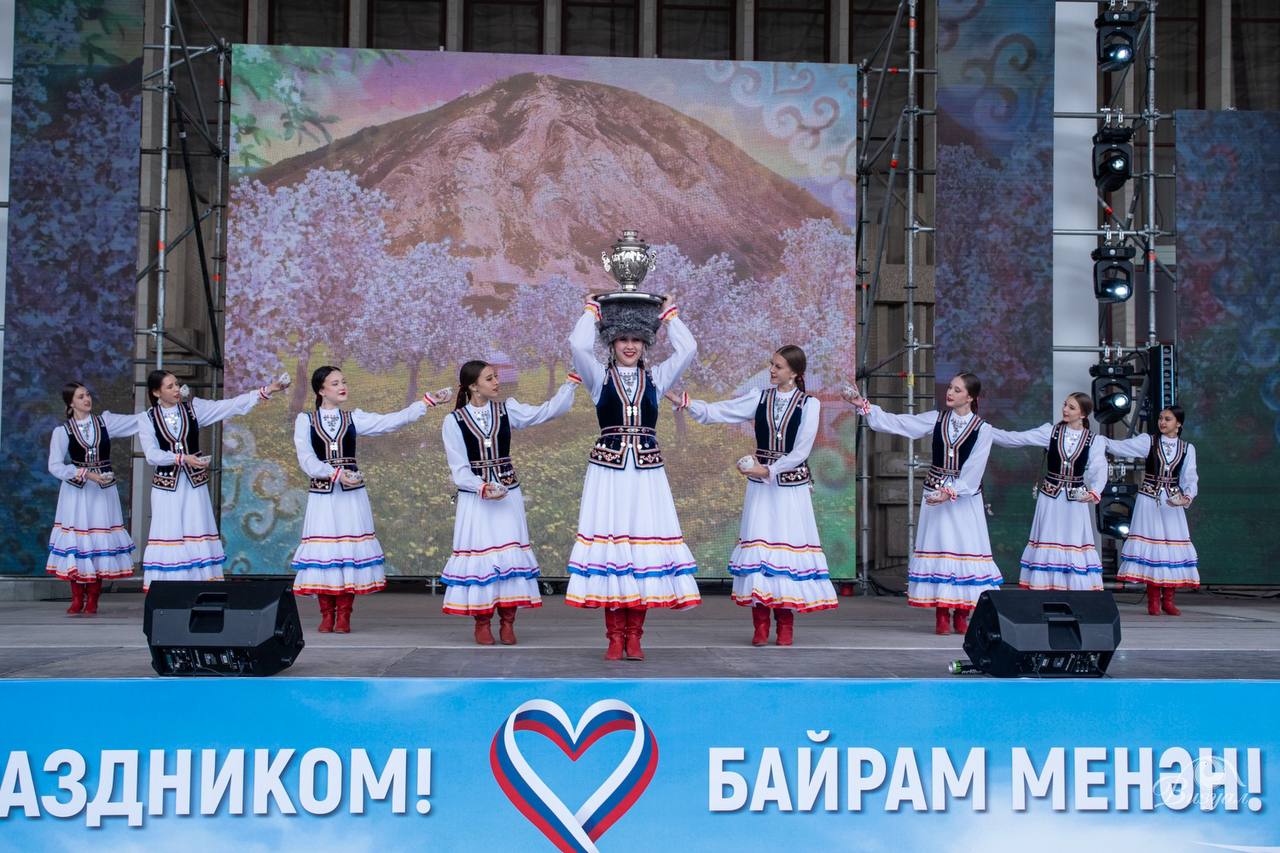 Во славу России и любимого города 