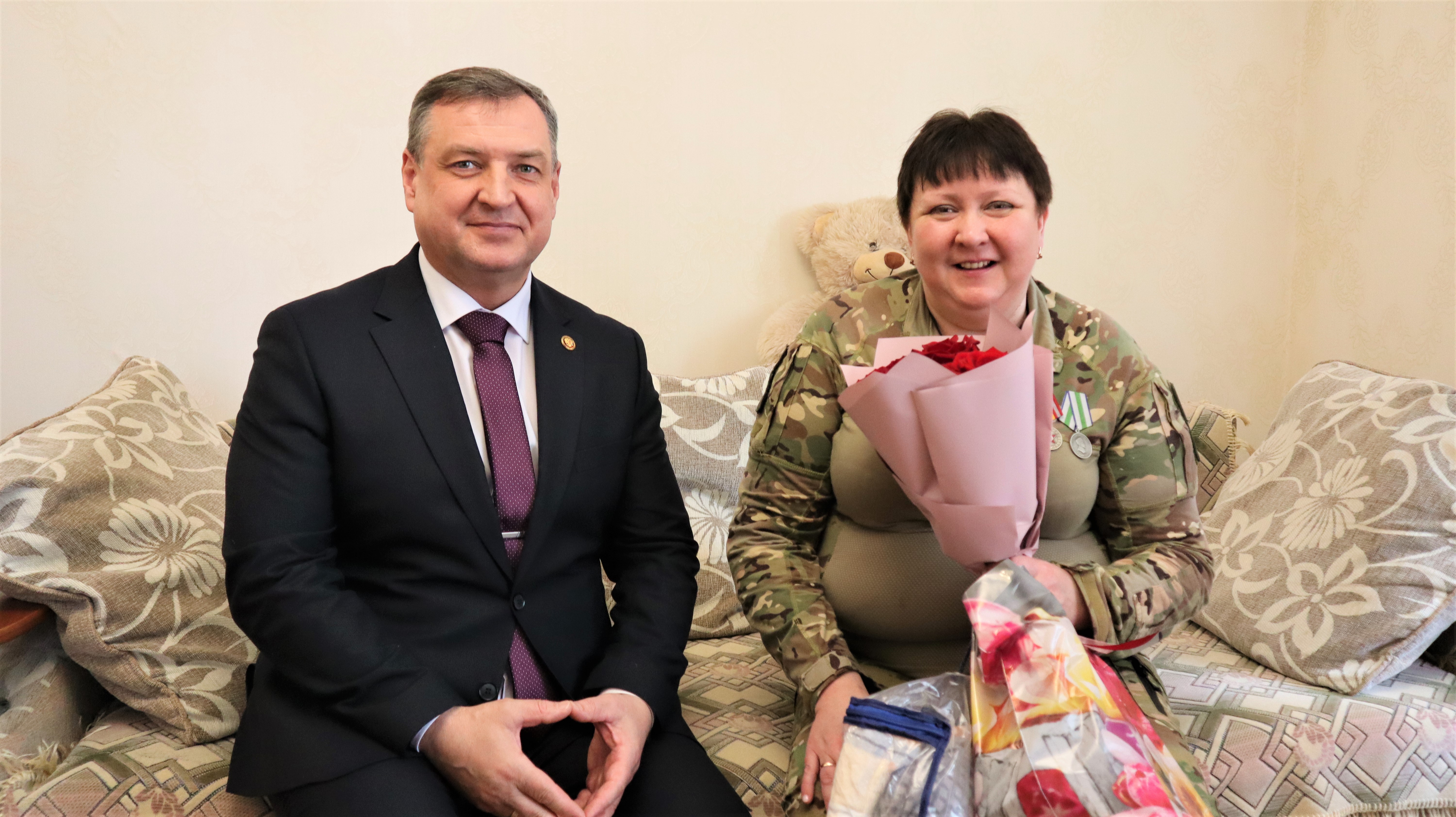 Герой СВО в белом халате