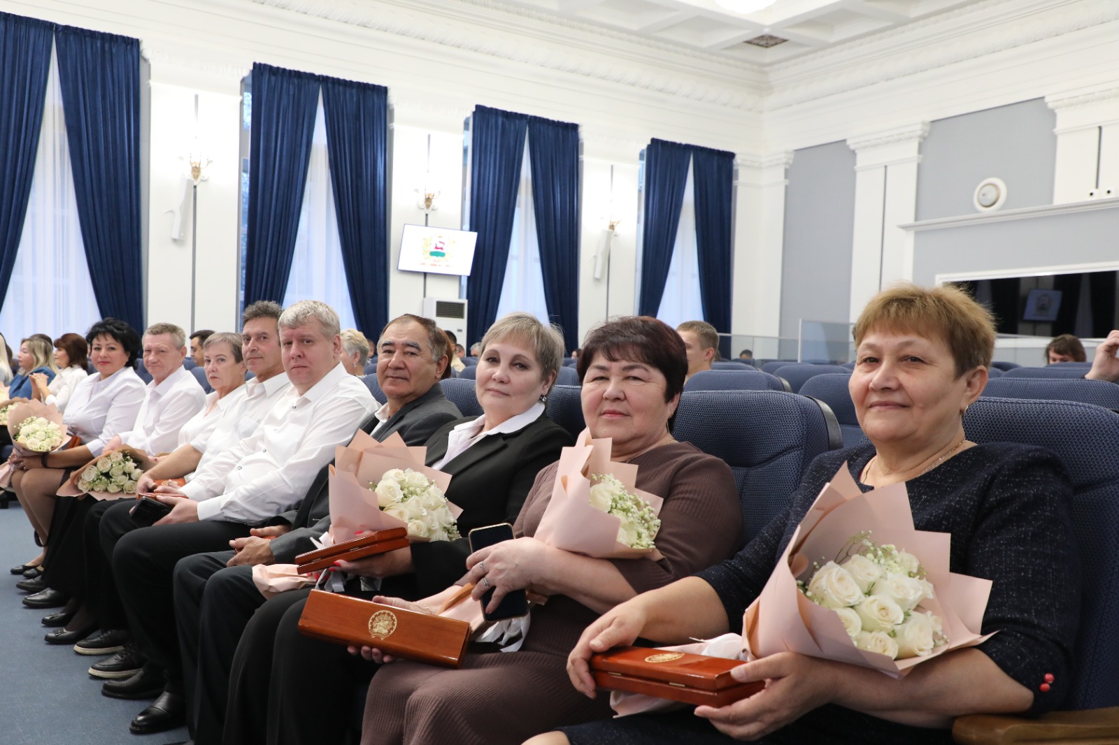 За рулем – профессионалы За рулем – профессионалы