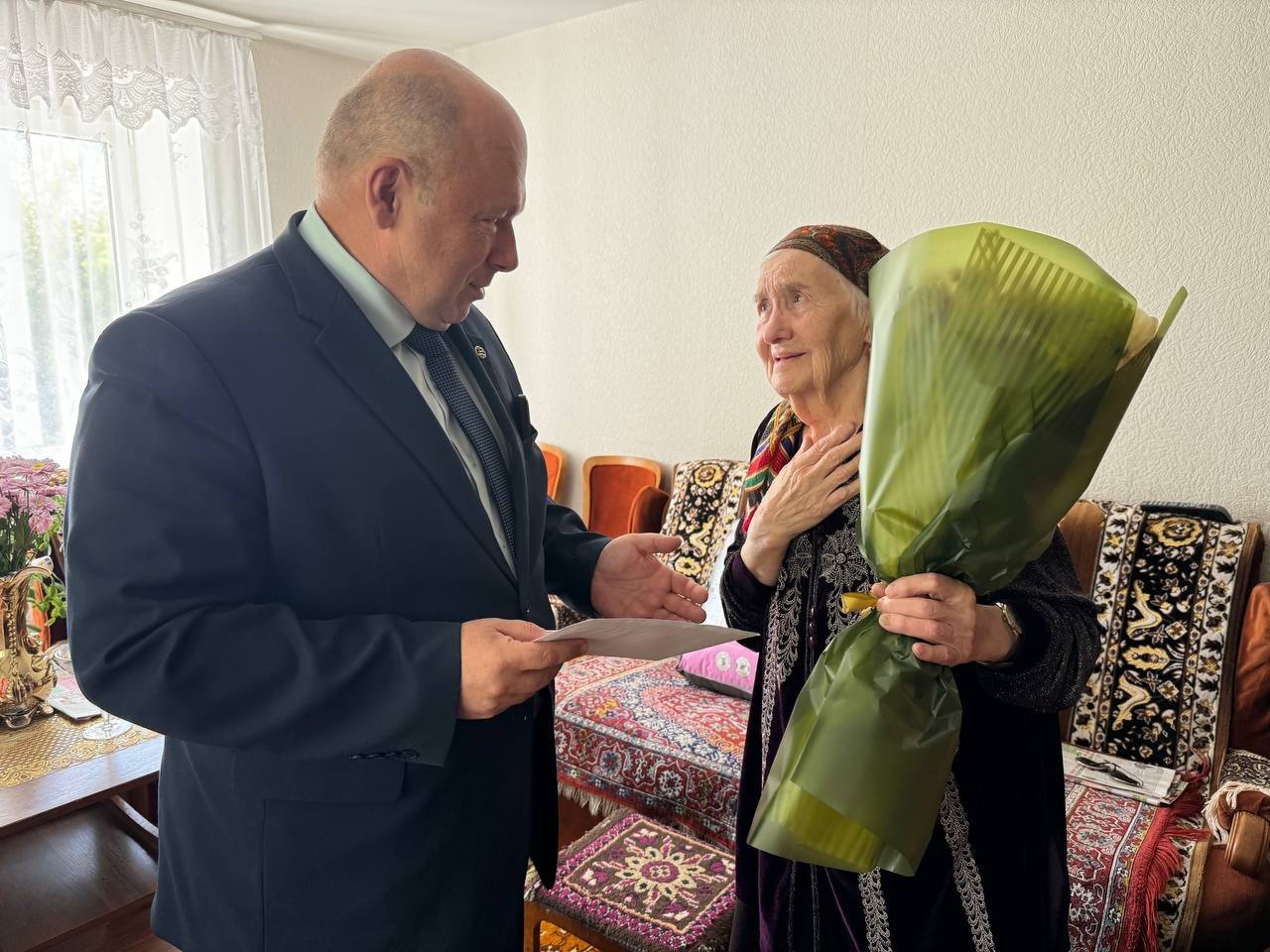 Труженик тыла, ветеран труда Райфа  Гарифуллина отметила 95-летний юбилей