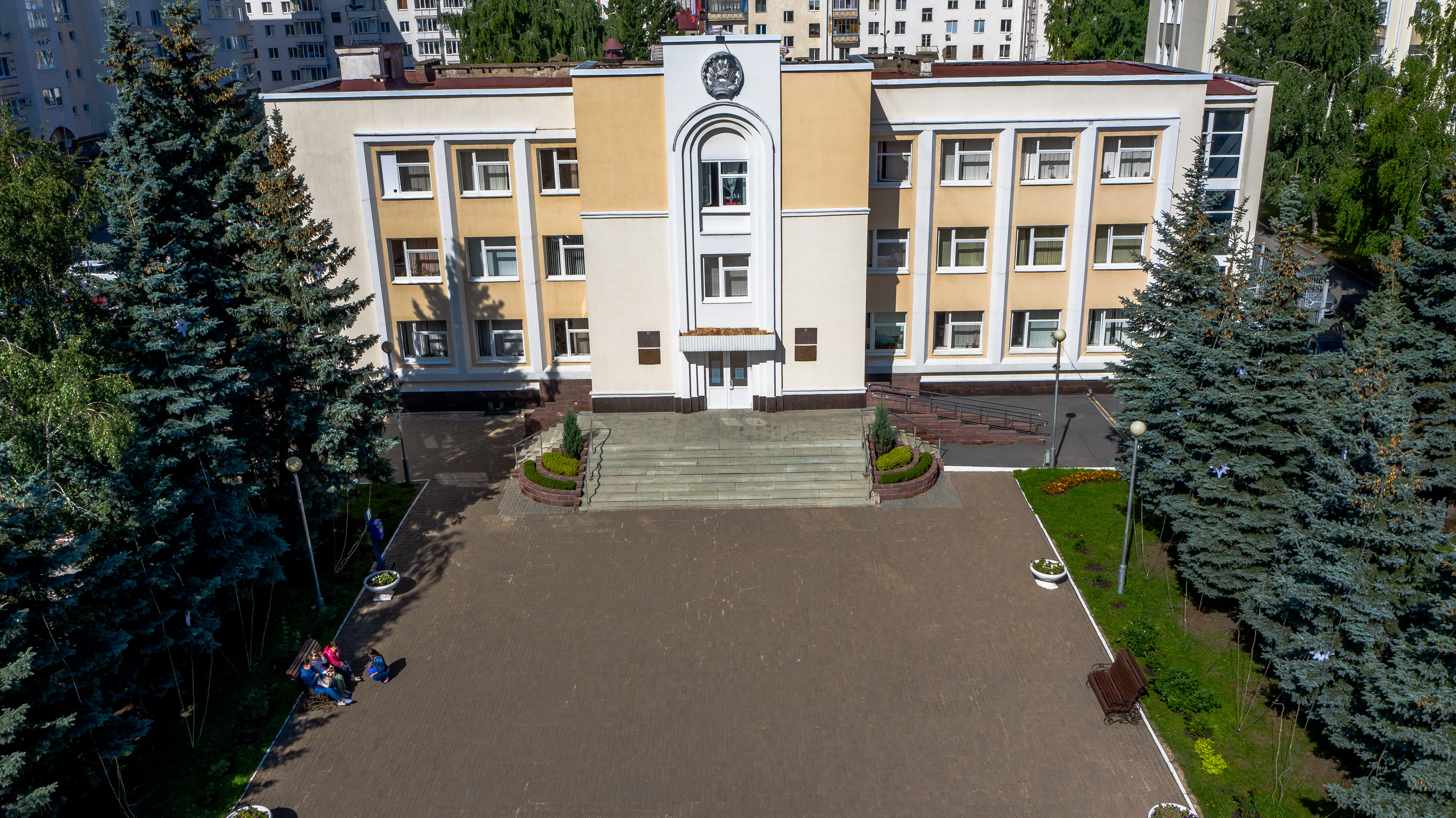 Информационное сообщение о приеме предложений по кандидатурам для назначения в состав  избирательной комиссии Ленинского района членов  с правом решающего голоса