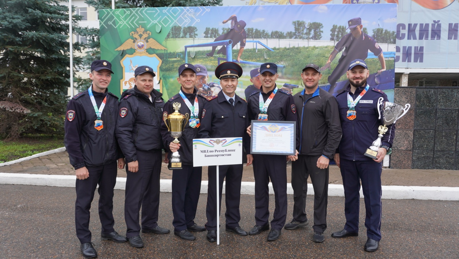 Спорт в погонах
