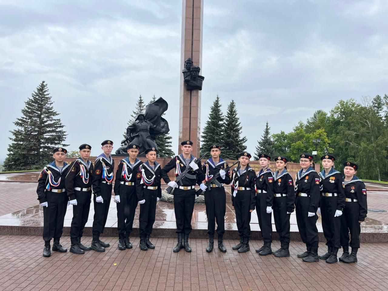 Муаровые ленты как символ памяти