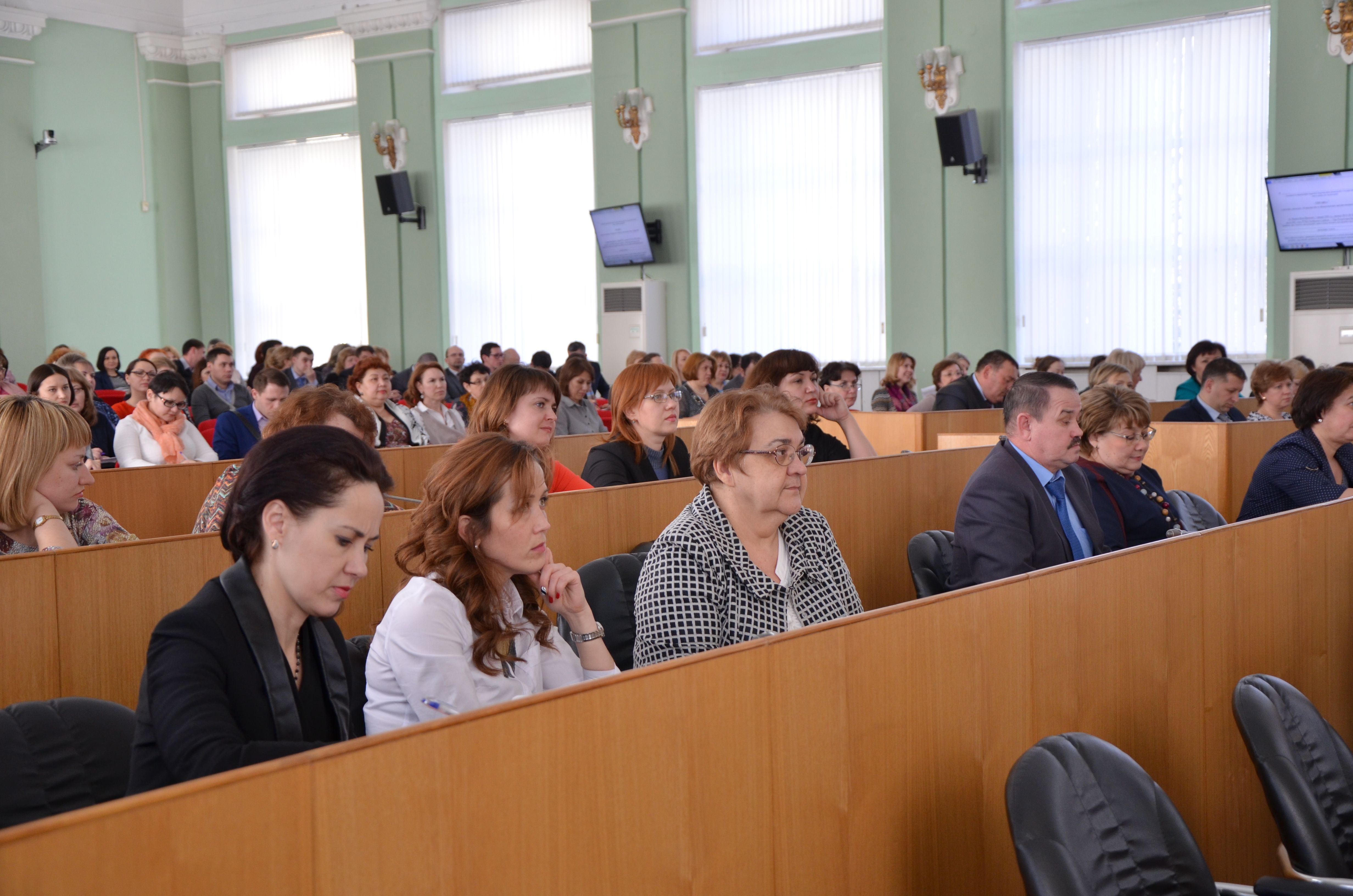 Управлением кадрового обеспечения и муниципальной службы проведен семинар для муниципальных служащих