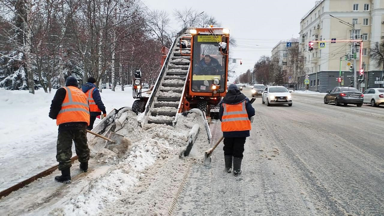 Снег да и только